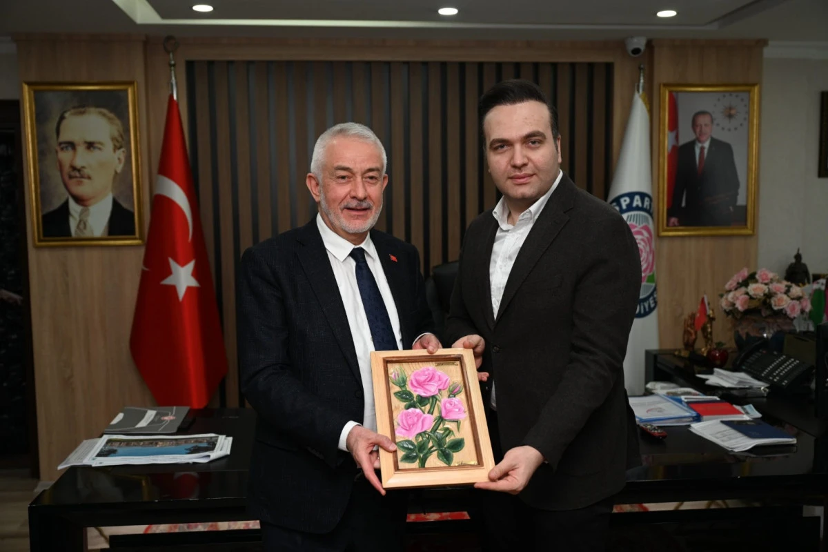 AK Parti Gen&ccedil;lik Kolları Genel Başkanı Yusuf İbiş&rsquo;ten Isparta Belediyesi&rsquo;ne ziyaret