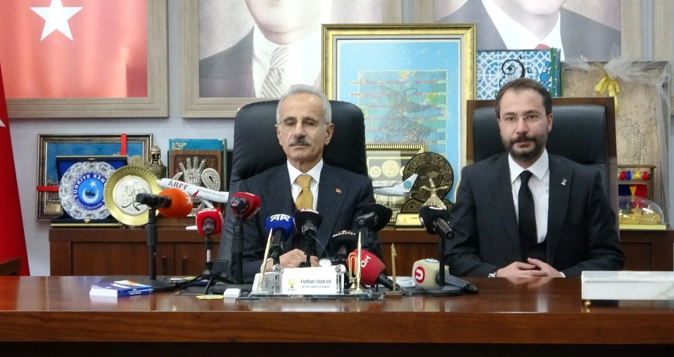 Bakan Uraloğlu, Ak Parti&rsquo;de	