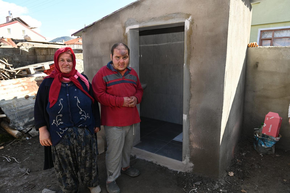 Engelli Serhat’ın tuvalet sorunu çözüldü
