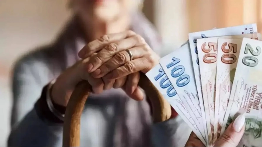 Emekli, bayram ikramiyesine tepkili