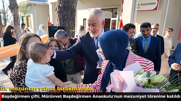 İlk mezunları yalnız bırakmadılar