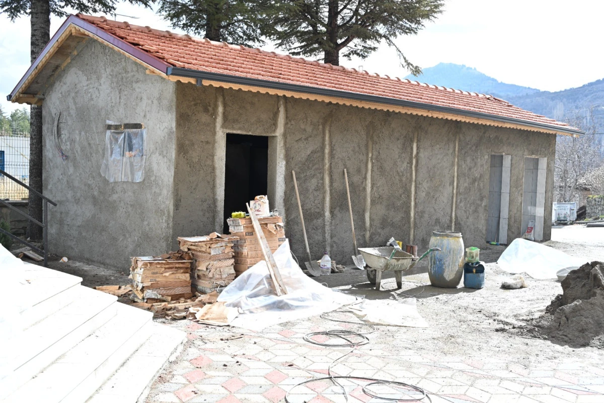 Isparta Belediyesi tarafından Mekke Camii&rsquo;ne Modern Tuvalet Yapılıyor 