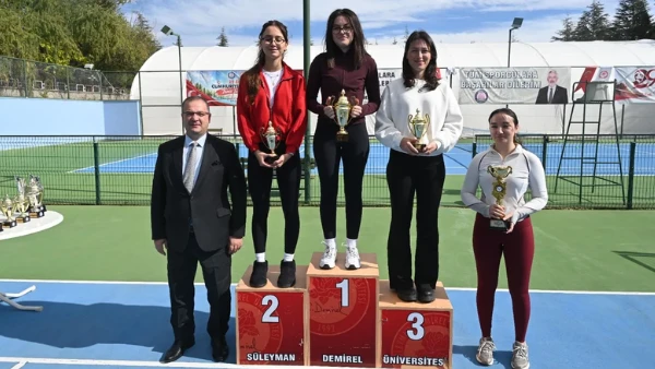 Isparta&rsquo;da Cumhuriyet coşkusu sporla buluştu