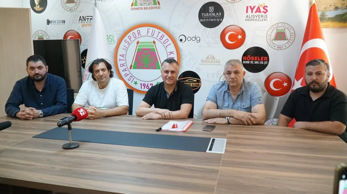 Ispartaspor'un yeni Teknik Direktörü Bülent Akan