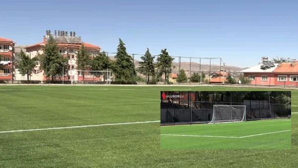 Uluborlu'da yıllardır kullanılan futbol sahası yenileniyor